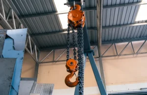 ข้อควรระวังในการใช้งานรอกโซ่ไฟฟ้า